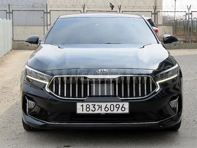 Kia Cadenza