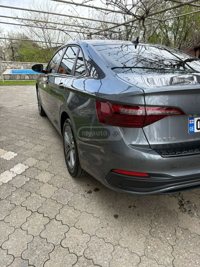 Volkswagen Jetta SE 2023 — миниатюра 2