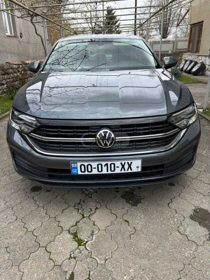 Volkswagen Jetta SE 2023 — миниатюра 3