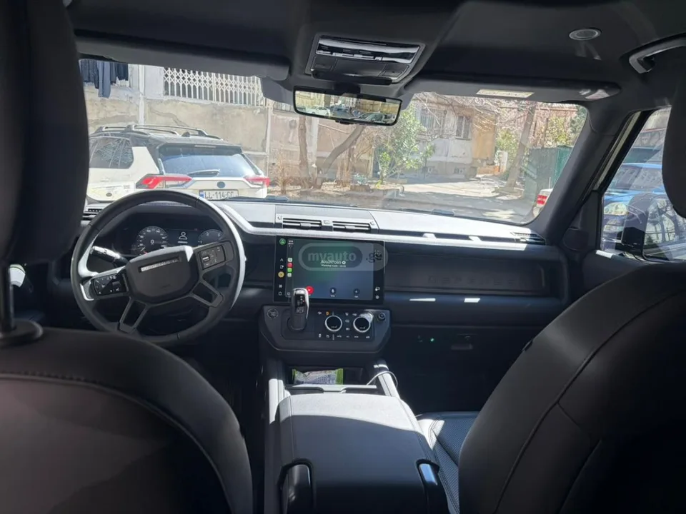 Land Rover Defender 110 2025 — миниатюра 2