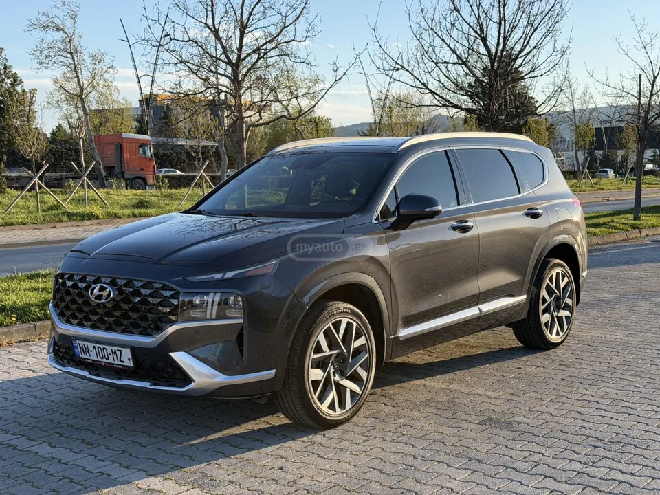Hyundai Santa FE 2023 — фото 1, купить с доставкой в Москву