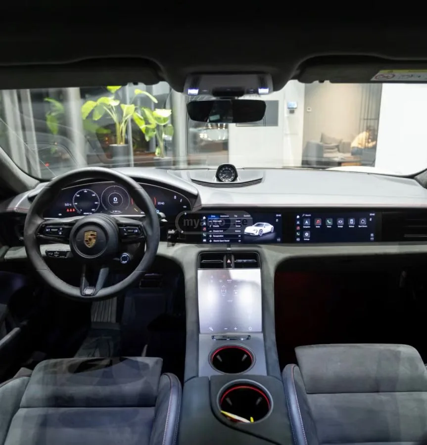 Porsche Taycan Turbo gts 2023 — миниатюра 3