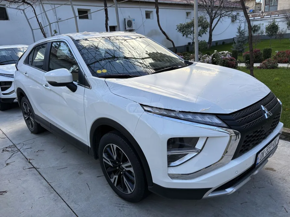 Mitsubishi Eclipse Cross Classic 2025 — миниатюра 2