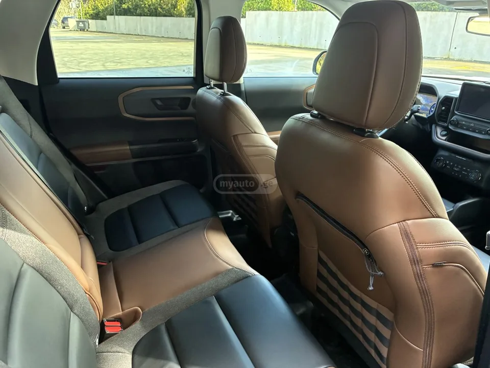 Ford Bronco Sport Outer Banks 4dr 4x4 Automatic 2023 — миниатюра 4