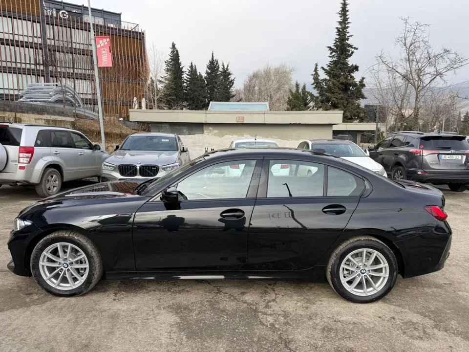 BMW 318 2024 — миниатюра 4