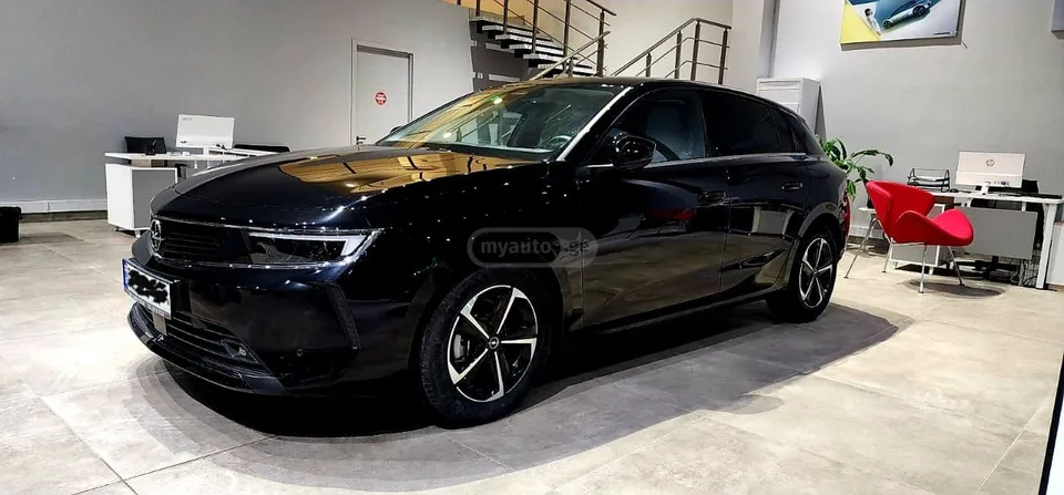 Opel Astra 2023 — миниатюра 3
