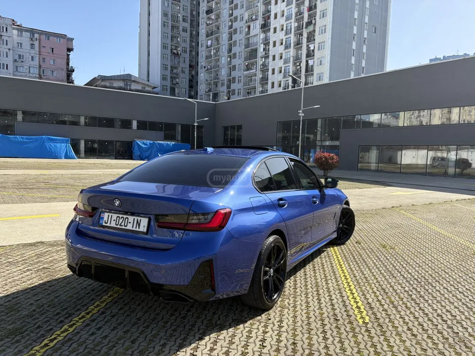 BMW 330 xDrive 4dr All-Wheel Drive Sed 2022 — миниатюра 3