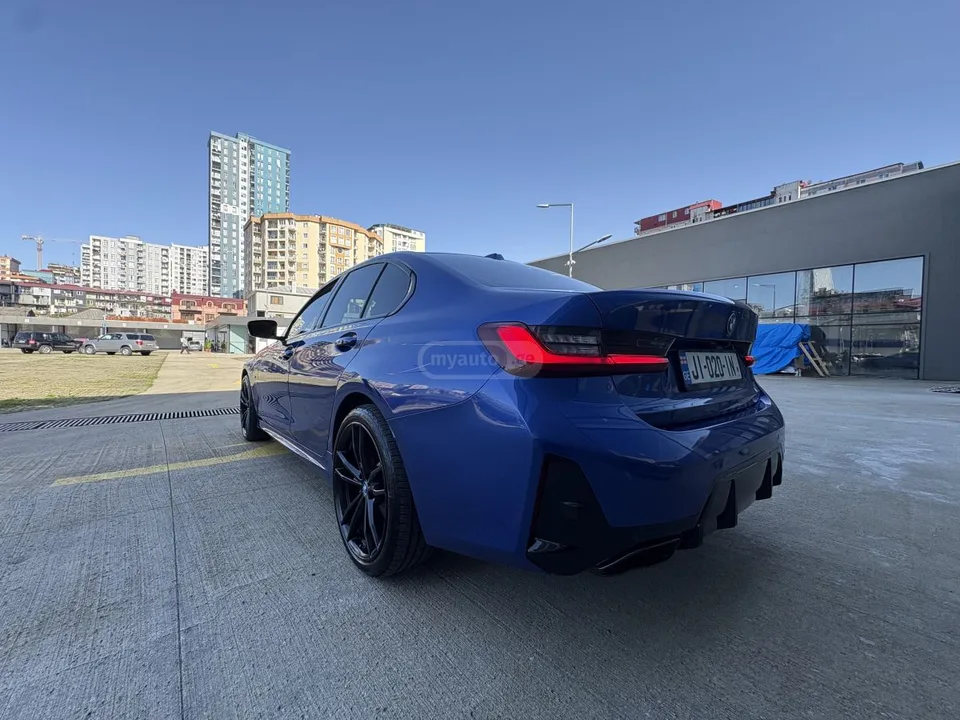 BMW 330 xDrive 4dr All-Wheel Drive Sed 2022 — миниатюра 4