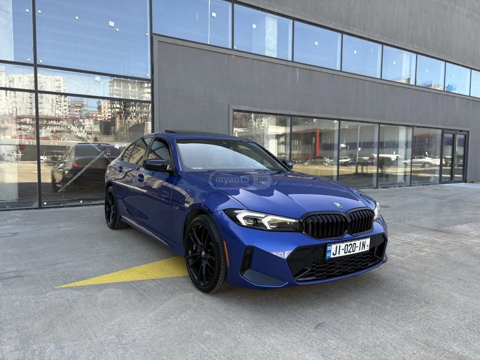 BMW 330 xDrive 4dr All-Wheel Drive Sed 2022 — фото 1, купить с доставкой в Москву