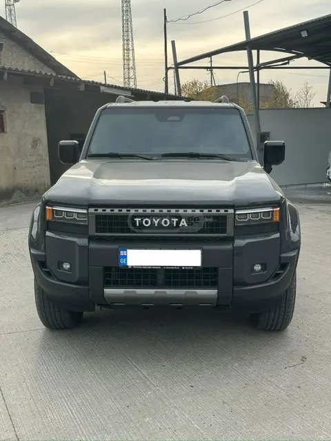 Toyota Land Cruiser Prado 2024 купить в Москве