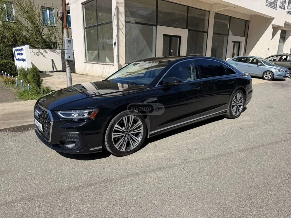 Audi A8 2023 — миниатюра 2