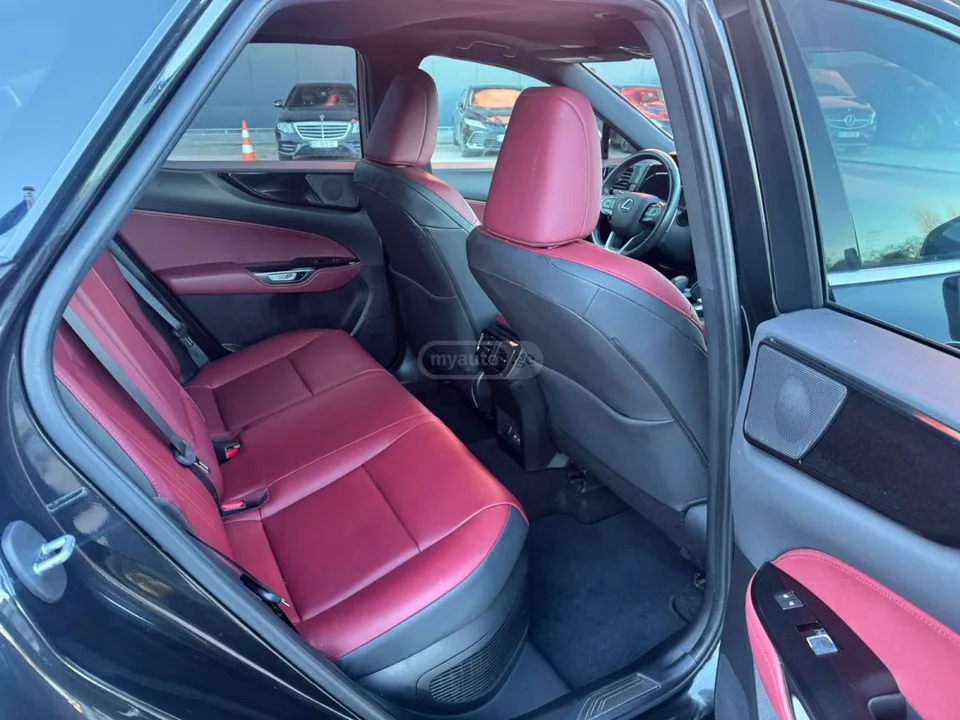 Lexus NX 350 Base 4dr All-Wheel Drive Autom 2023 — миниатюра 4