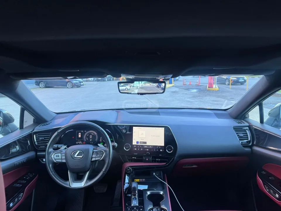 Lexus NX 350 Base 4dr All-Wheel Drive Autom 2023 — миниатюра 5