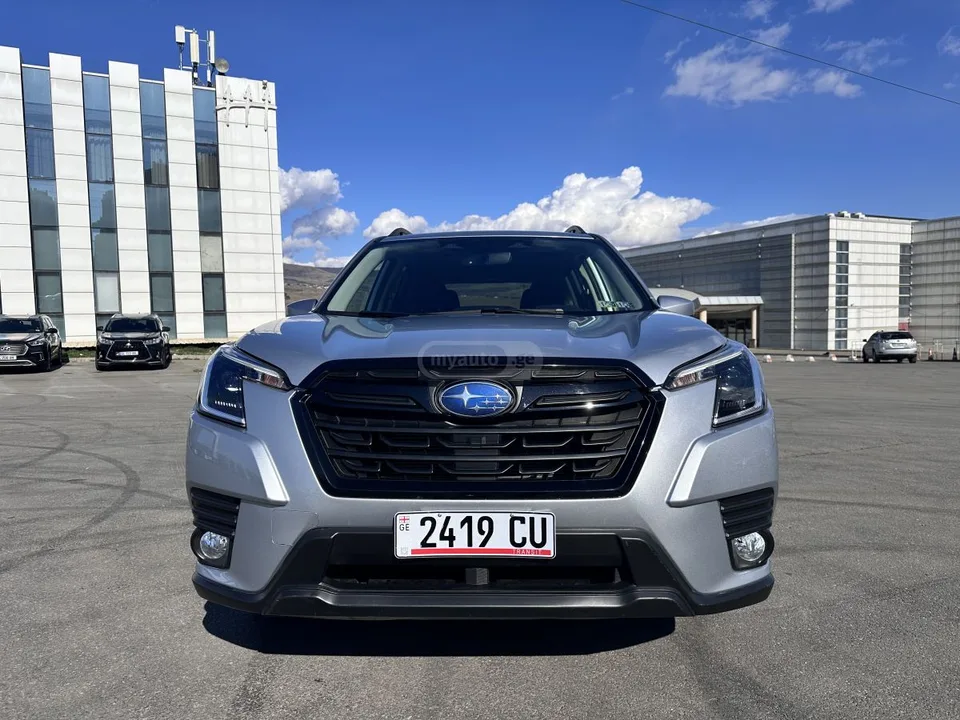 Subaru Forester Premium 4dr All-Wheel Drive CV 2022 — миниатюра 2