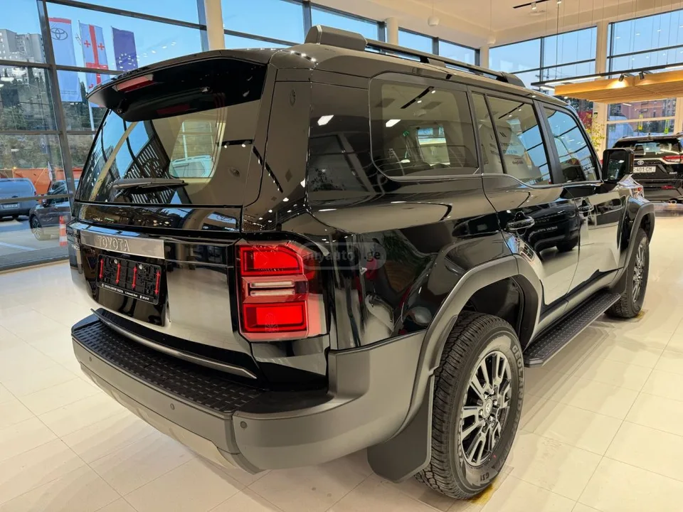 Toyota Land Cruiser Prado 2024 — миниатюра 5