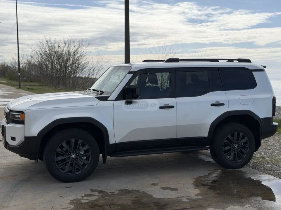 Toyota Land Cruiser Prado Suffix 67 (FULL) 2024 — миниатюра 3