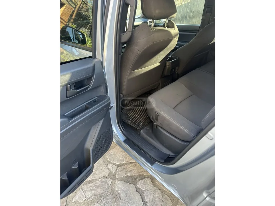 Toyota Tacoma Sr5 2024 — миниатюра 4
