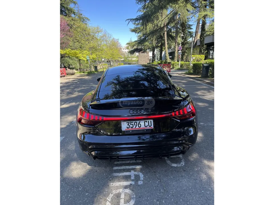 Audi E-Tron Premium 4dr All-Wheel Drive qu 2022 — миниатюра 2