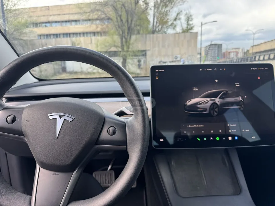 Tesla Model 3 2022 — миниатюра 5