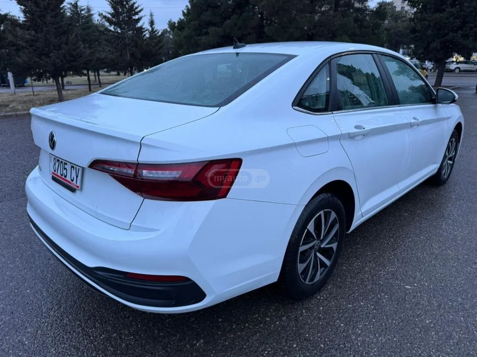 Volkswagen Jetta 2022 — миниатюра 4