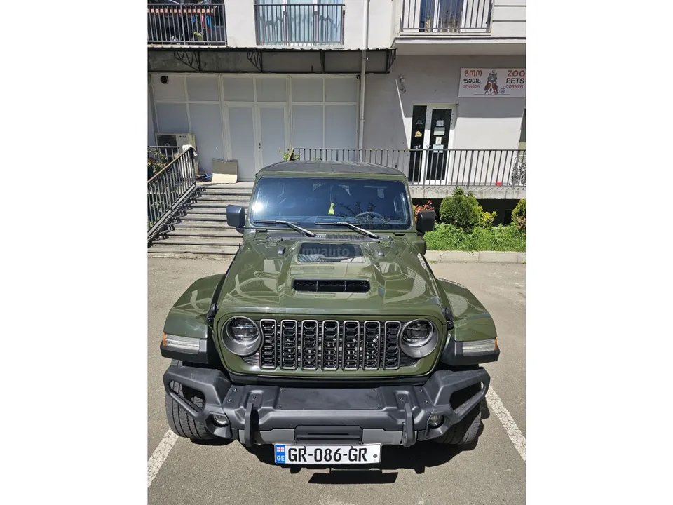 Jeep Wrangler SAHARA 4XE 2023 — фото 1, купить с доставкой в Москву