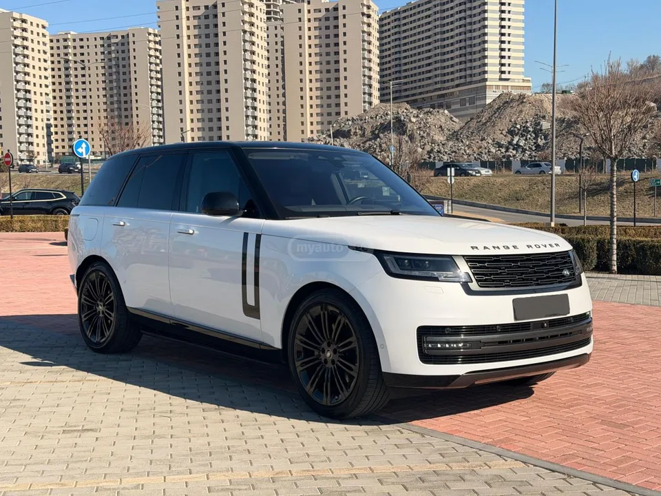 Land Rover Range Rover P400 SE 4dr All-Wheel Drive Au 2023 — миниатюра 2