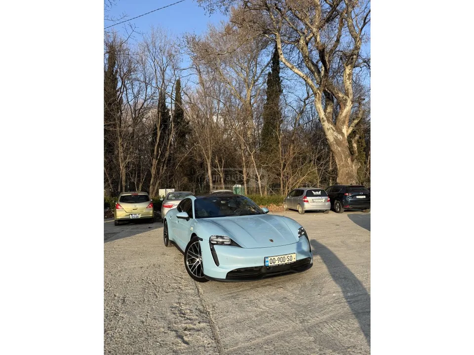 Porsche Taycan 4 S 2022 — миниатюра 5
