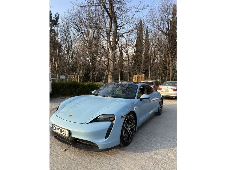 Porsche Taycan 4 S 2022 — фото 1, купить с доставкой в Москву