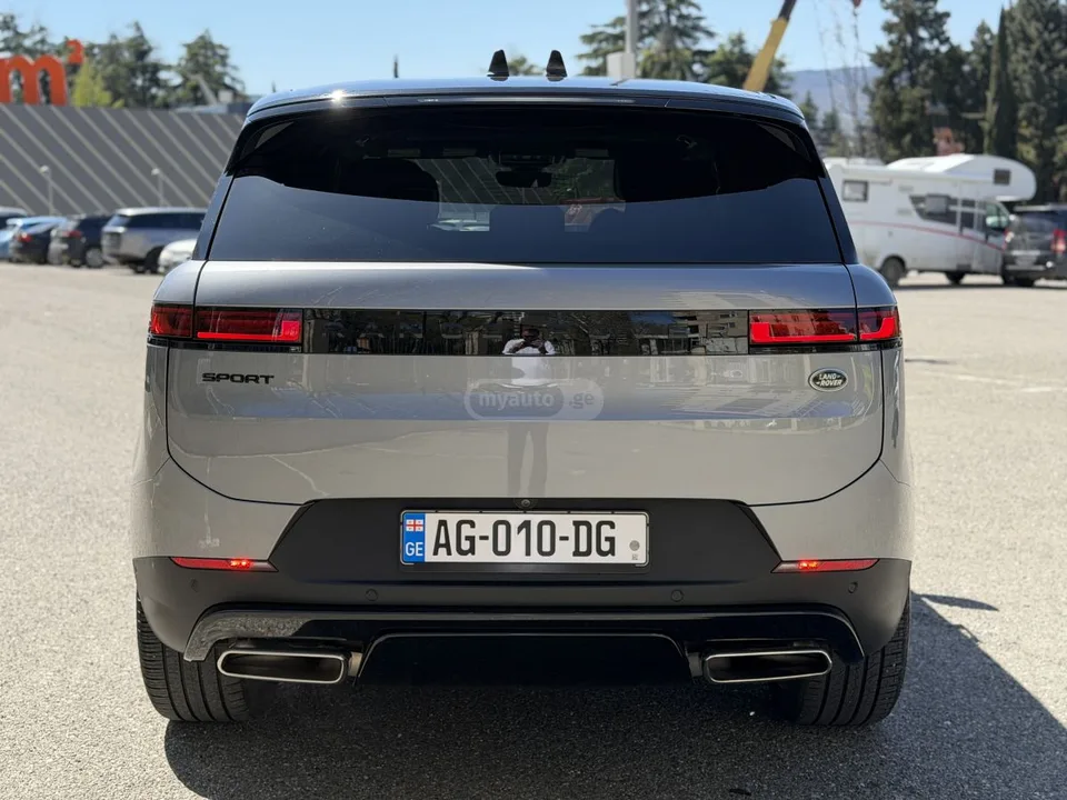 Land Rover Range Rover Sport 2023 — миниатюра 3