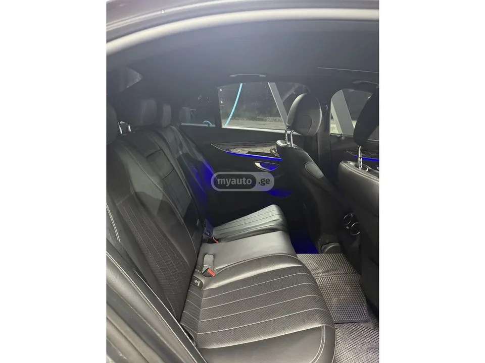 Mercedes-Benz E 350 177 2022 — миниатюра 3