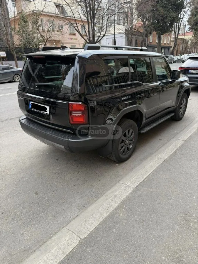 Toyota Land Cruiser Prado 2024 — миниатюра 5