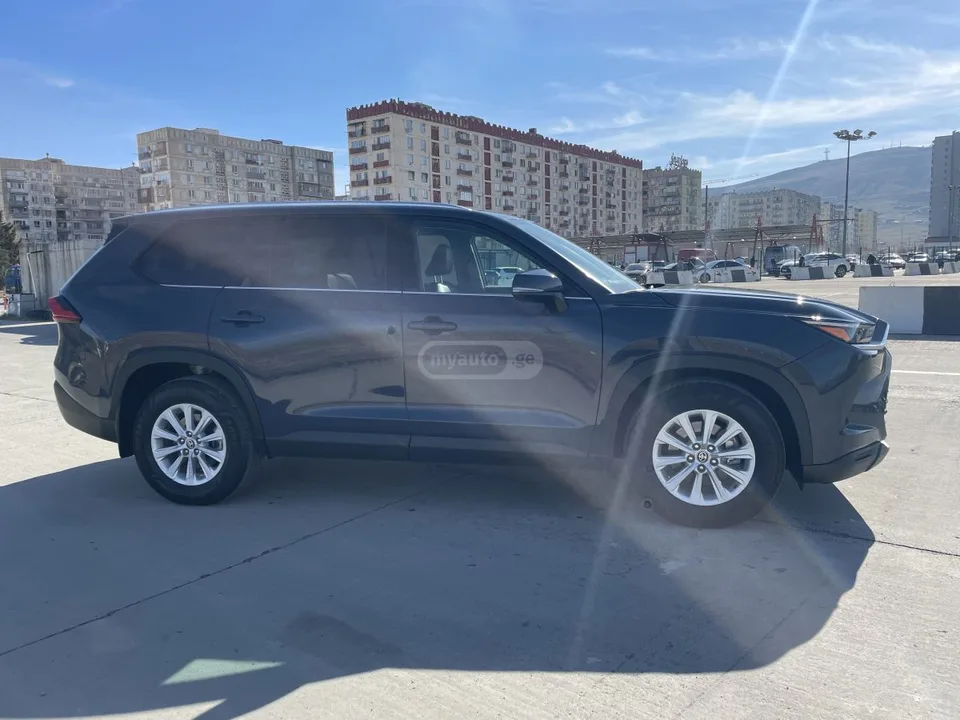 Toyota Grand Highlander 2024 — миниатюра 3