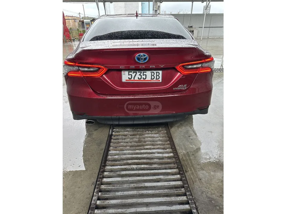 Toyota Camry XLE 4dr Front-Wheel Drive Seda 2022 — миниатюра 5