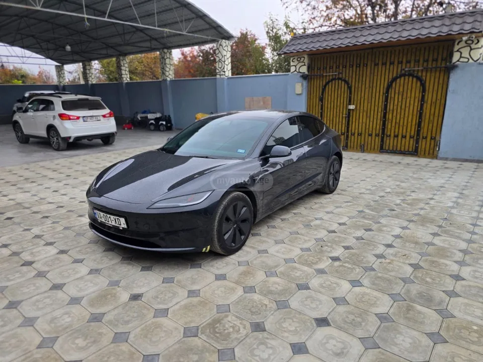 Tesla Model 3 zadni privod 2024 — миниатюра 3