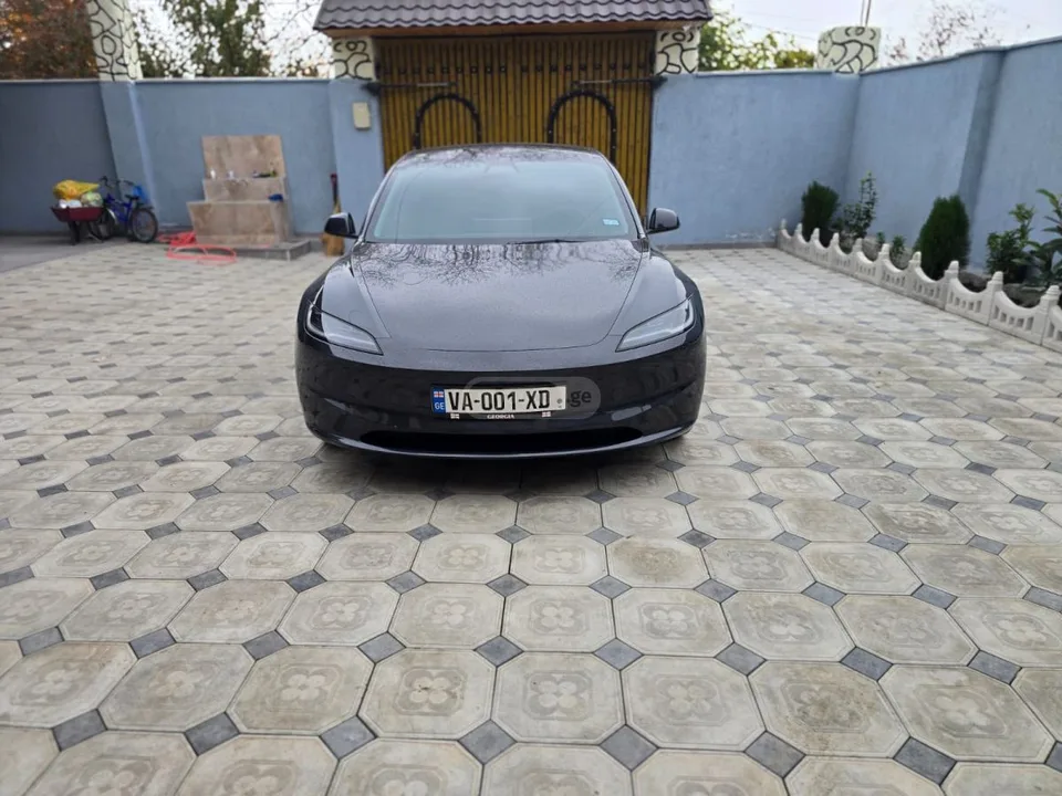 Tesla Model 3 zadni privod 2024 — миниатюра 5
