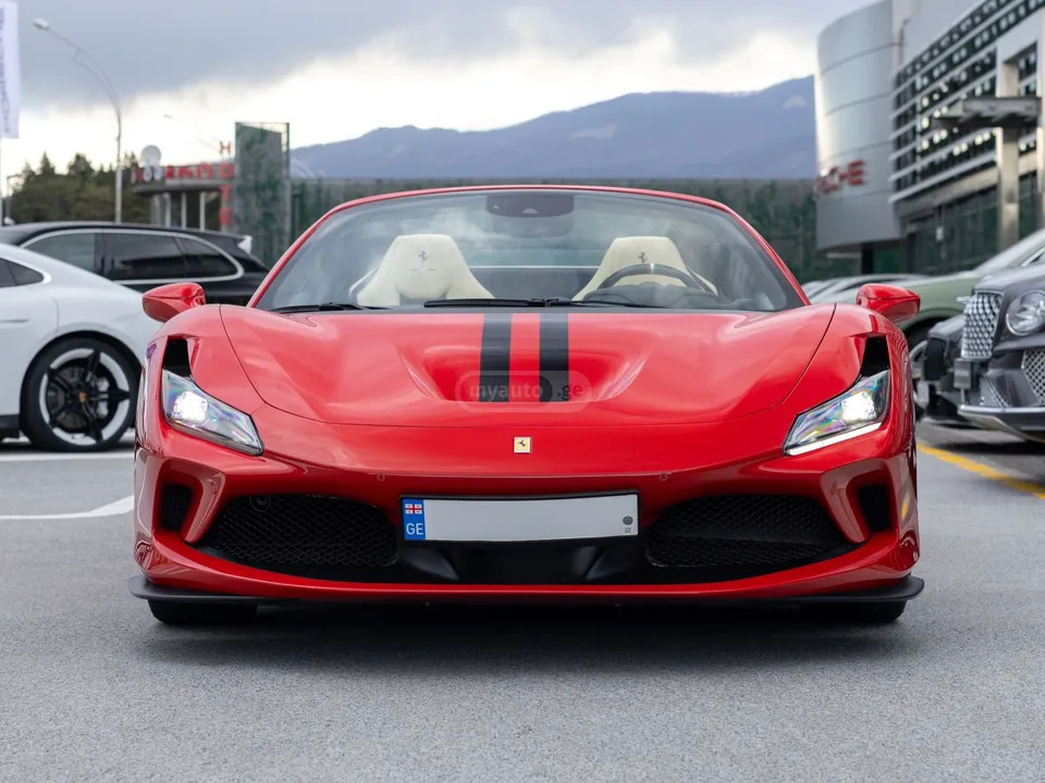 Ferrari F 8 Tributo 2023 — миниатюра 5