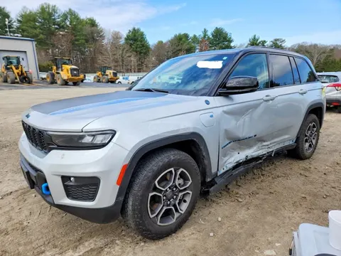Jeep Grand Cherokee 2024 купить в Москве