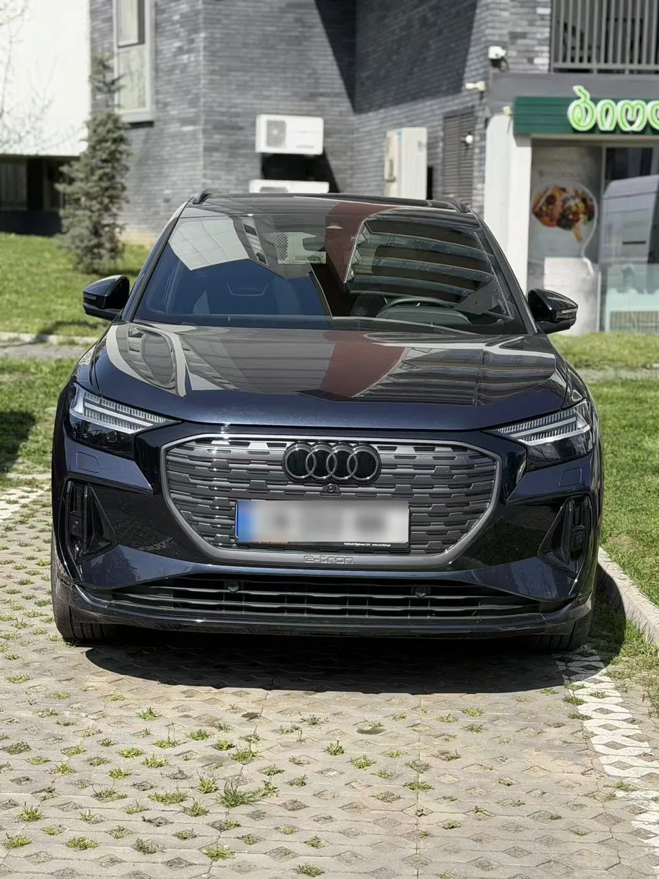 Audi Q4 E-Tron 50 Premium 4dr All Wheel Drive 2024 — фото 1, купить с доставкой в Москву
