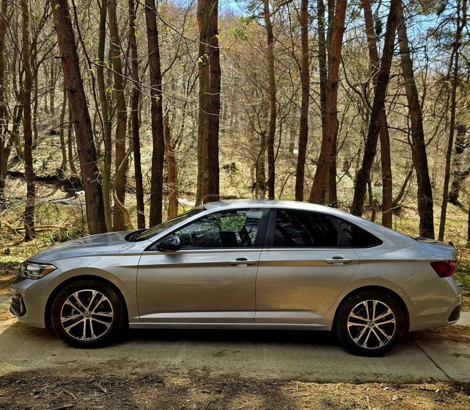 Volkswagen Jetta Sporti 2024 — миниатюра 3