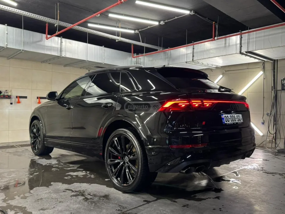Audi SQ8 4.0T Premium Plus 4dr All Whee 2024 — миниатюра 3
