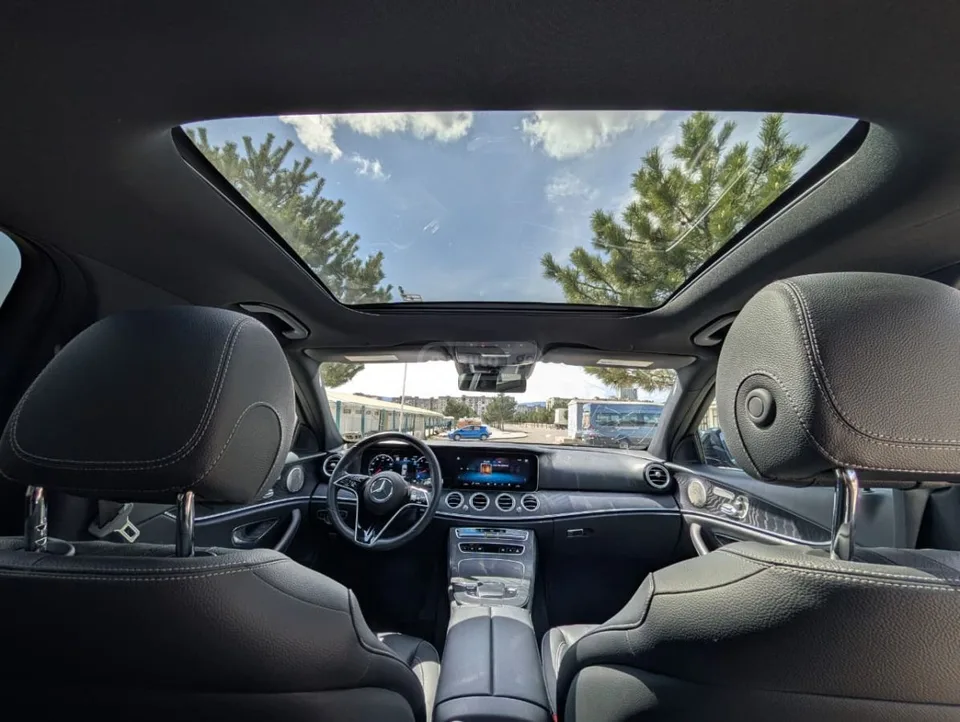 Mercedes-Benz E 450 2022 — миниатюра 4