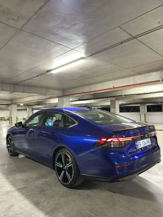 Honda Accord Sport 4dr Sedan CVT 2023 — миниатюра 3