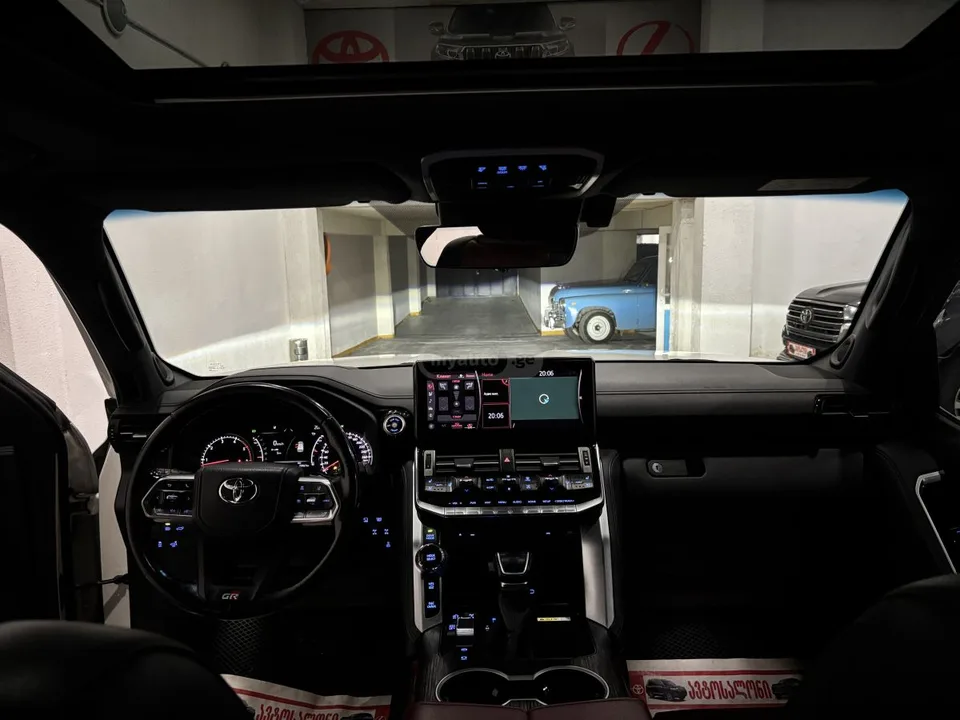 Toyota Land Cruiser GR SPORT 2022 — миниатюра 3