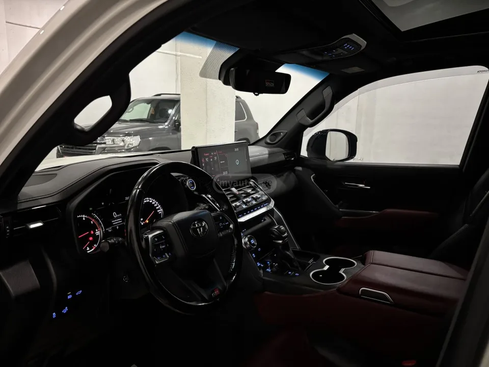 Toyota Land Cruiser GR SPORT 2022 — миниатюра 4
