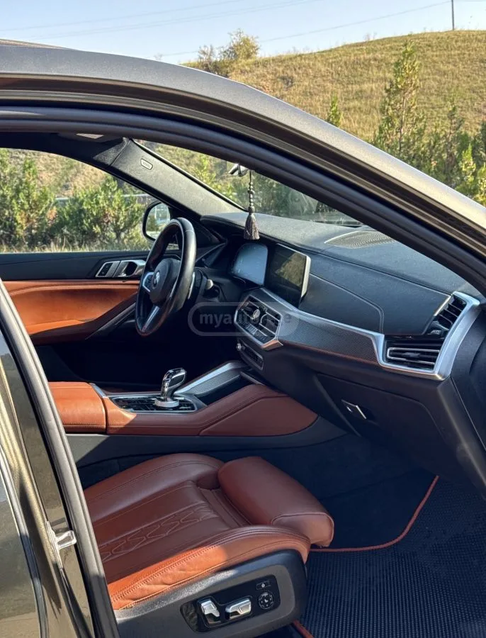 BMW X6 M Sport Individual 2023 — миниатюра 3