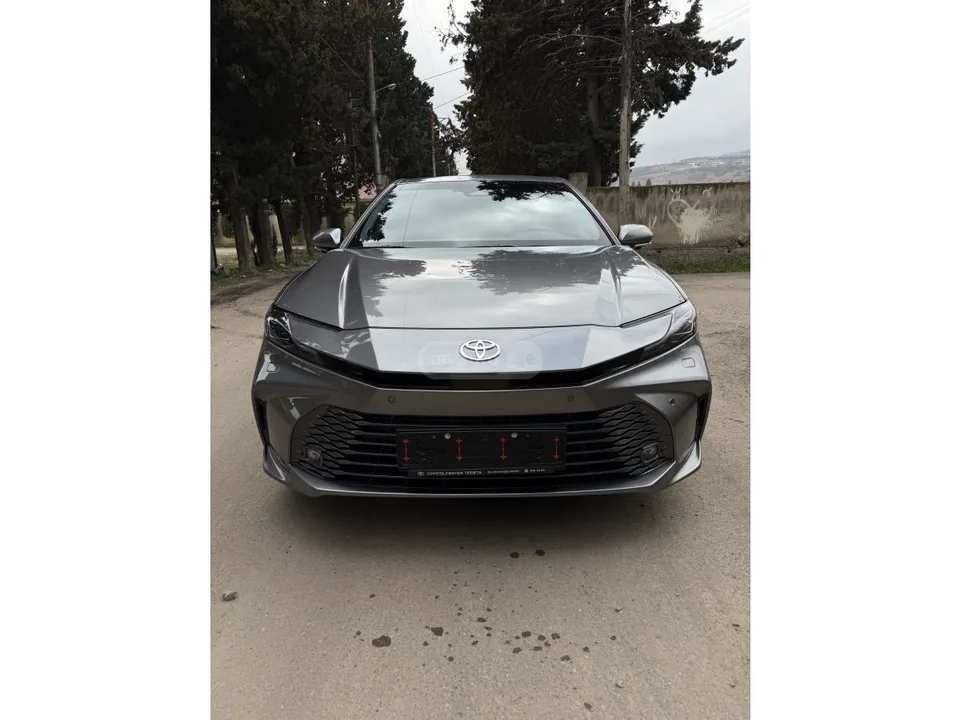 Toyota Camry 2025 — миниатюра 2