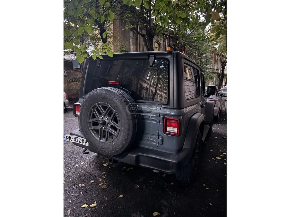 Jeep Wrangler Sahara 2dr 4x4 Automatic 2023 — миниатюра 2