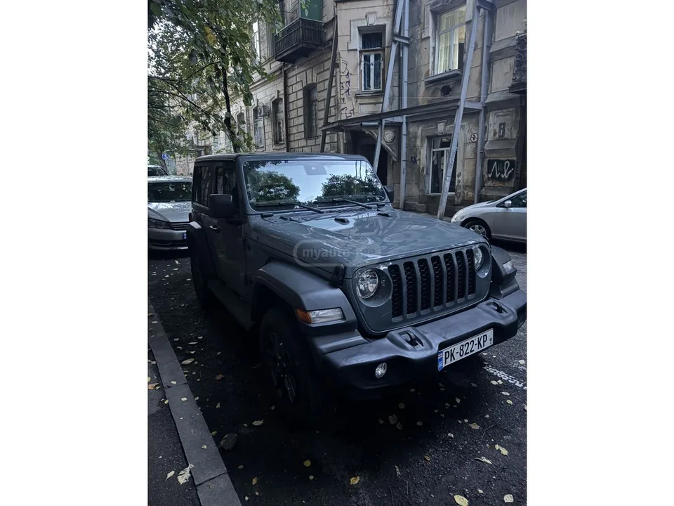 Jeep Wrangler Sahara 2dr 4x4 Automatic 2023 — фото 1, купить с доставкой в Москву