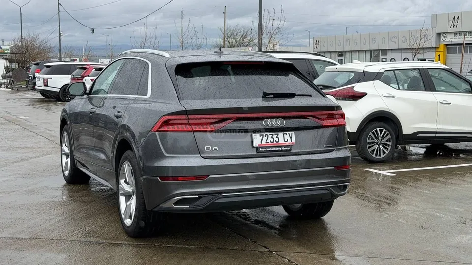 Audi Q8 2022 — миниатюра 4