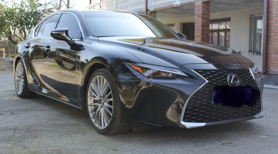 Lexus IS 300 Luxury 2023 — миниатюра 3